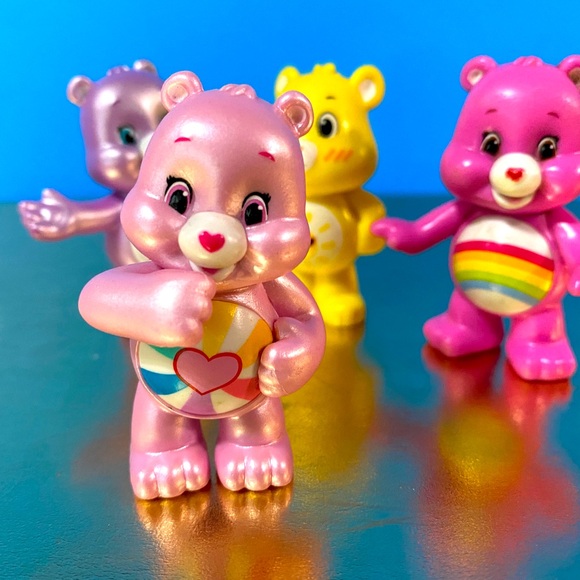 CARE BEARS PEARLIZED HOPEFUL & BEST FRIENDS, CHEER & FUNSHINE CARE BEARS 2.25” - Picture 2 of 10